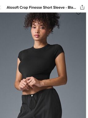 ALO alosoft crop finesse short sleeve